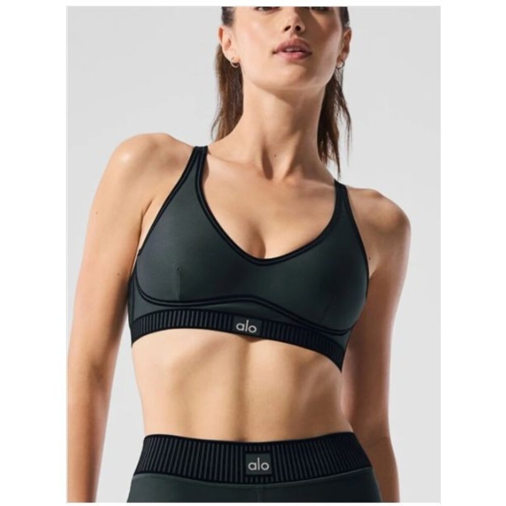 ALO YOGA Airlift Line Up Bra Black Adjustable Hook Eye Sports Bra Womens M NWT